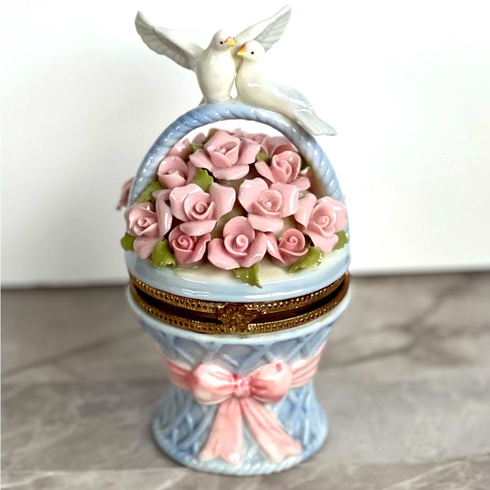 Musical  Trinket Box “Unchained Melody” Maureen Drdak Porcelain
